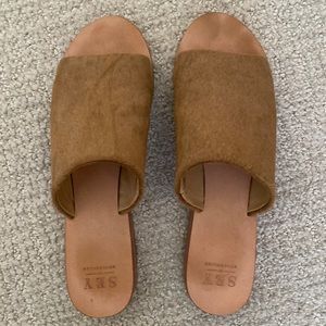Suede slides